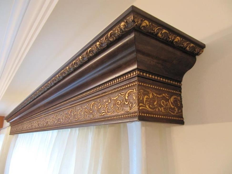 пластиковый багетный карниз под дерево